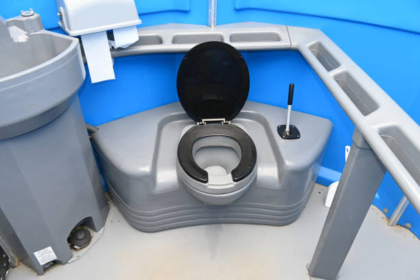 Portable Toilet Options We Offer in Vergennes, VT